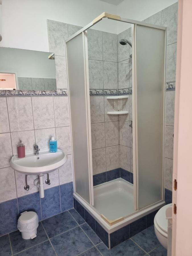 Apartmani Alen Dinjiška Exteriör bild