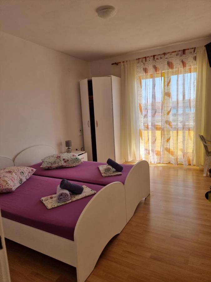 Apartmani Alen Dinjiška Exteriör bild