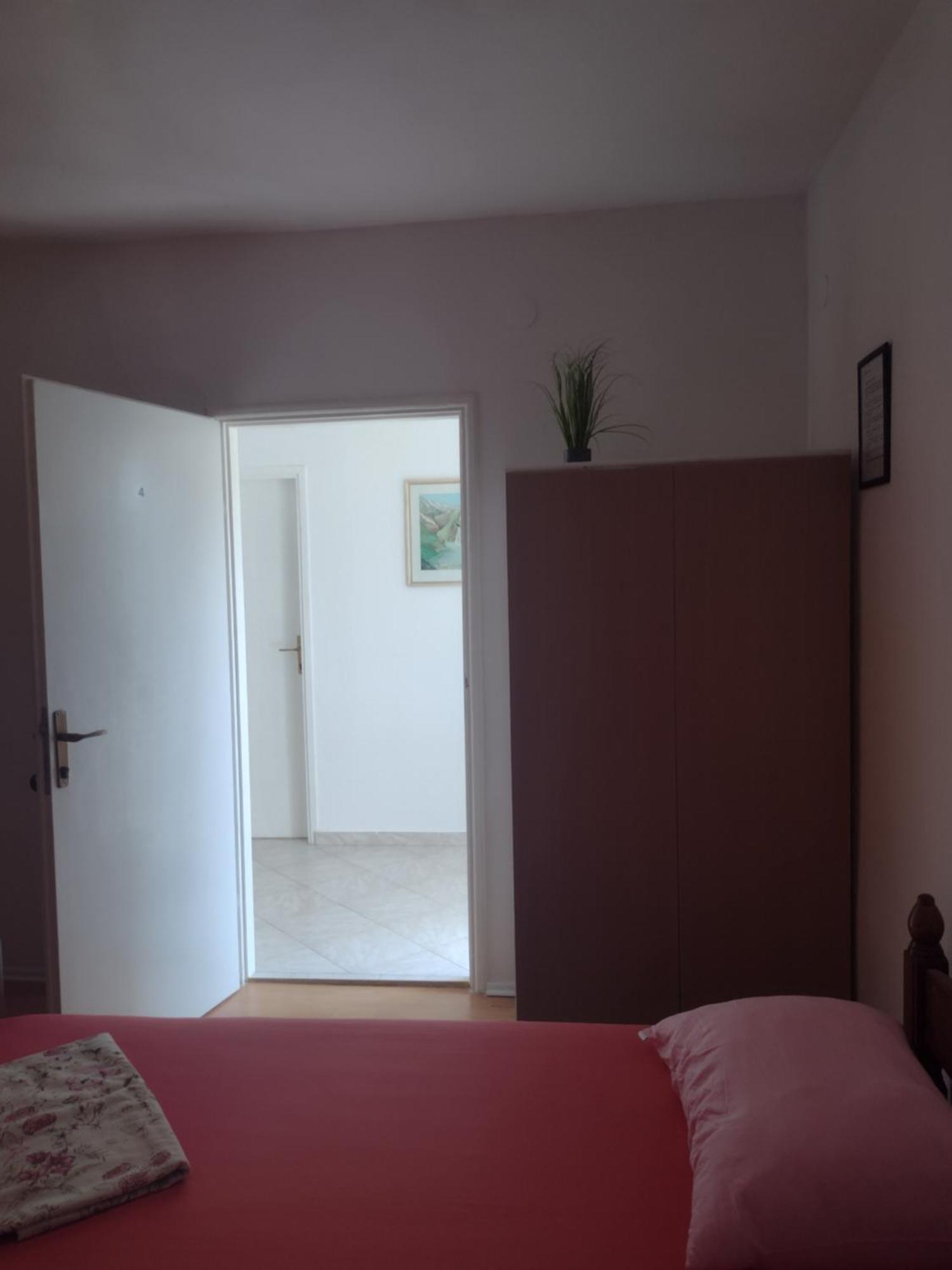 Apartmani Alen Dinjiška Exteriör bild